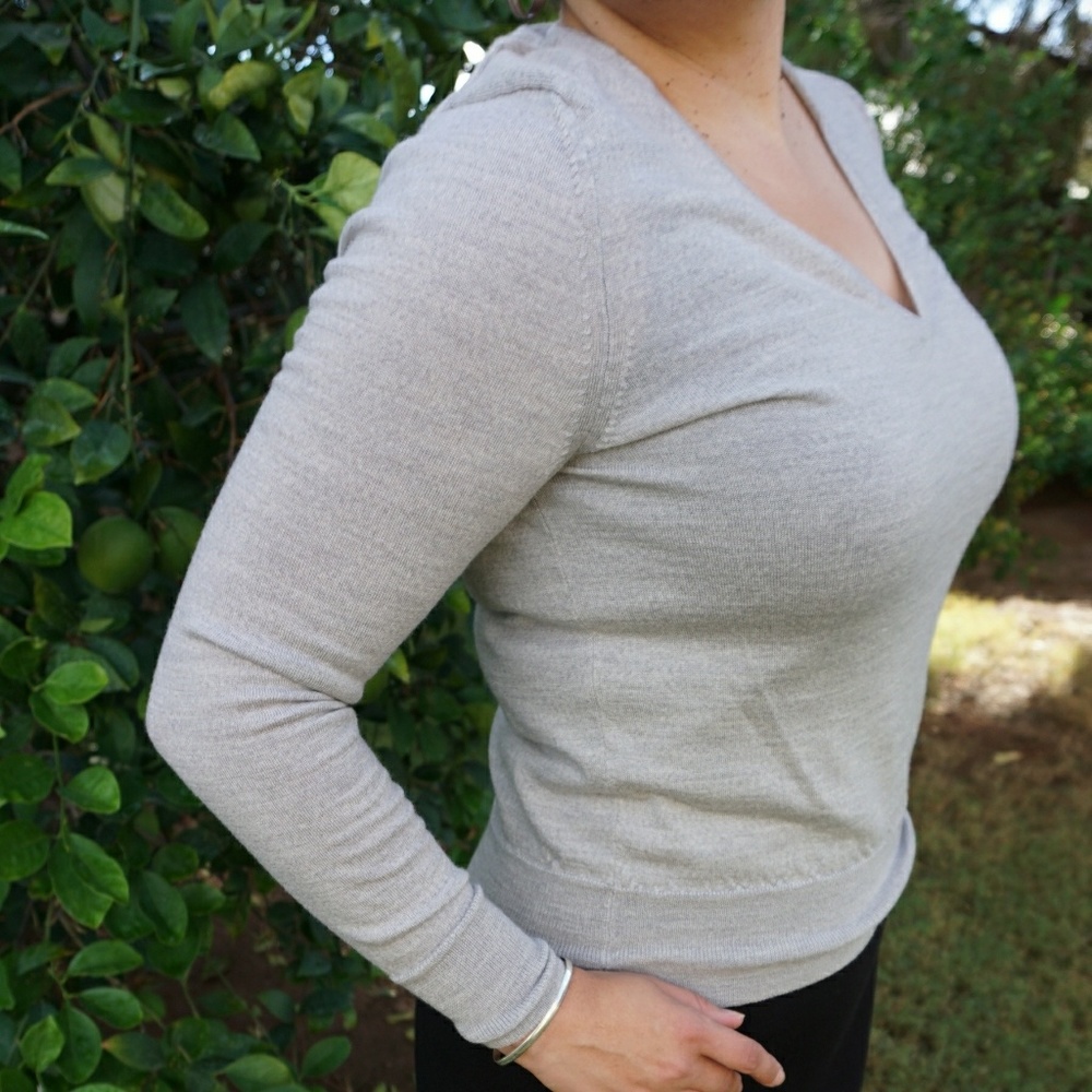 Express Design Studio V-Neck Sweater - Picture 4 of 8